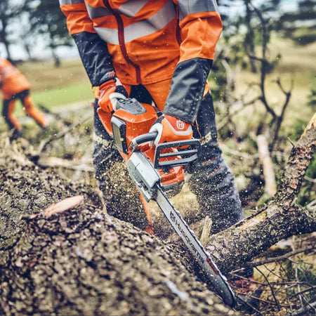 Husqvarna-Husqvarna 542iXP Battery Chainsaw - 36V Professional Battery Saw with 16in Bar, outstanding cutting capacity!-Professional Battery Chainsaw-