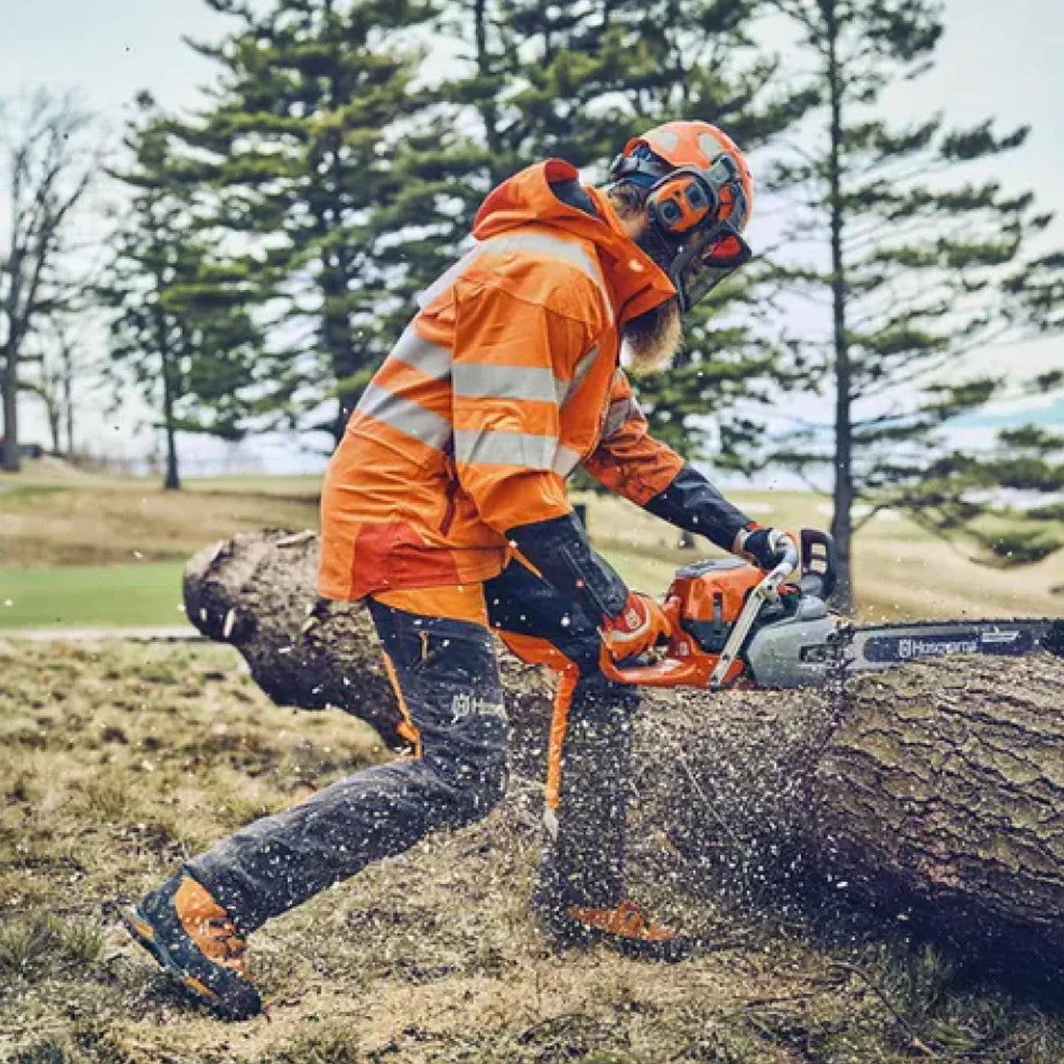 Husqvarna-Husqvarna 562XP Mark-II Chainsaw - UPGRADED MODEL - 20" bar, 59.8cc operation - perfect for professional use!-Professional Chainsaw-