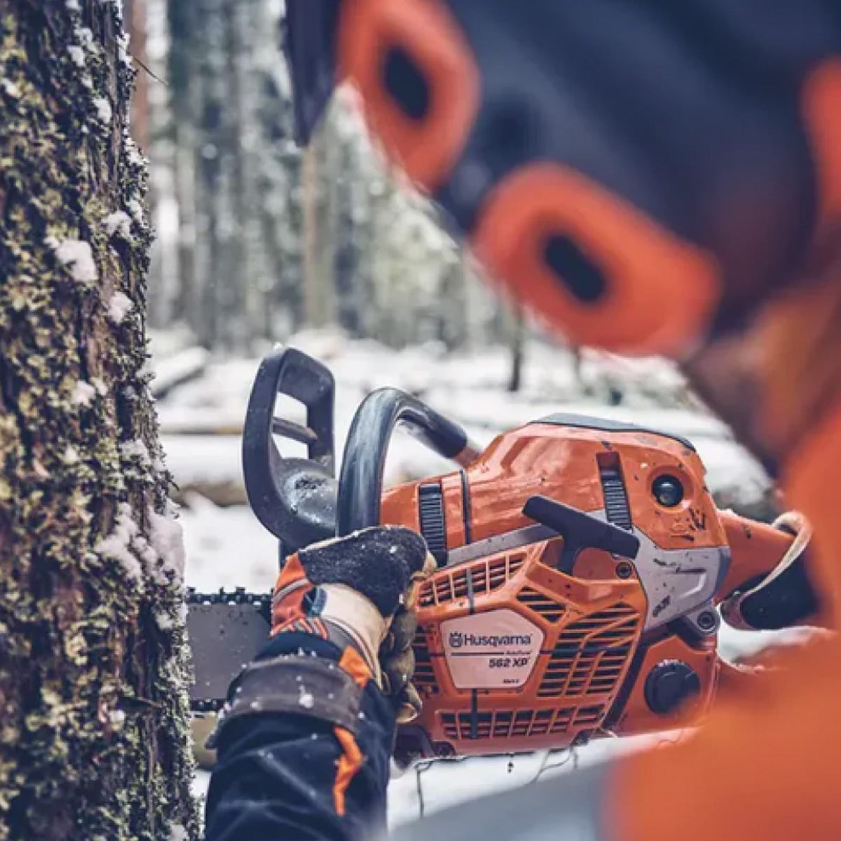 Husqvarna-Husqvarna 562XP Mark-II Chainsaw - UPGRADED MODEL - 20" bar, 59.8cc operation - perfect for professional use!-Professional Chainsaw-
