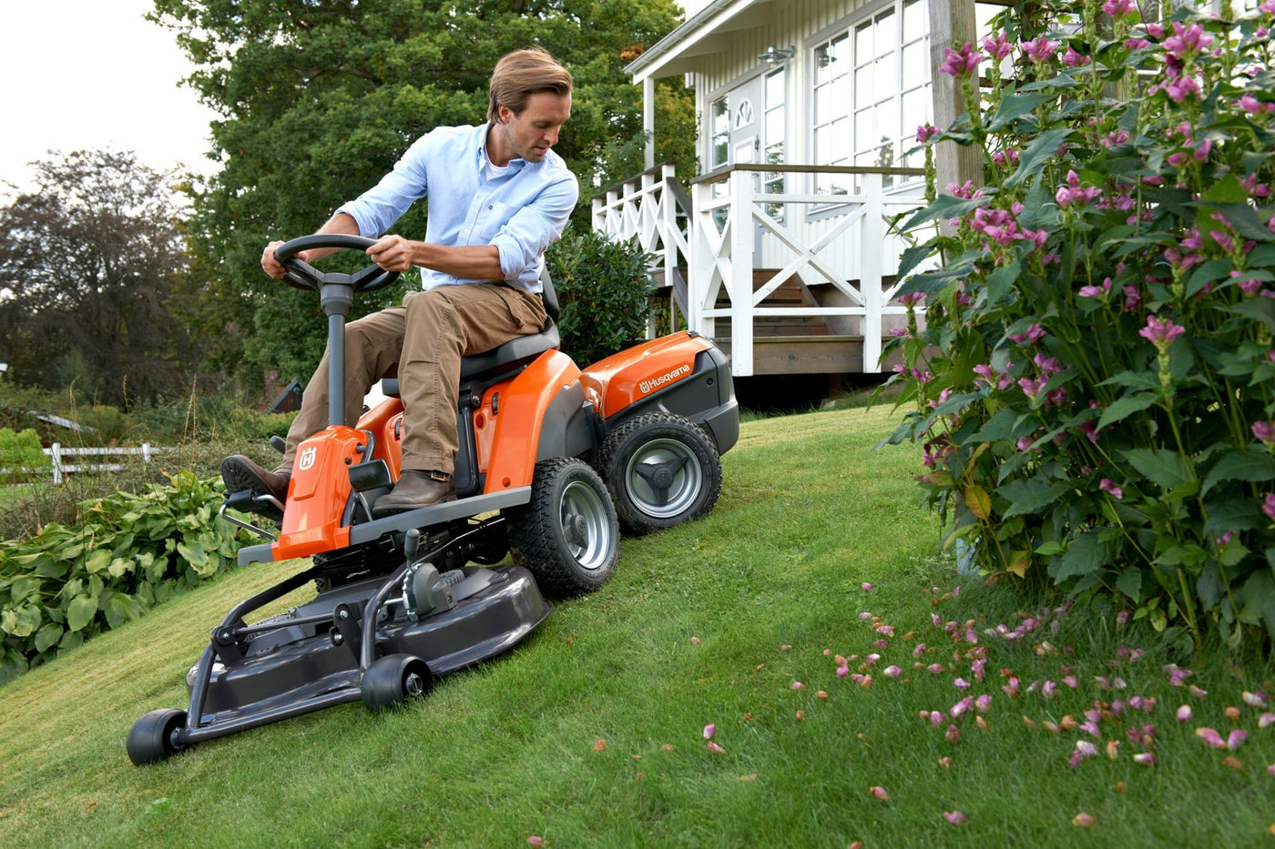 Top 3 Tips For Finding The Best Ride On Mower