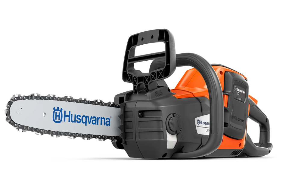 Husqvarna 225i Battery Chainsaw - High-performing chainsaw for easy and fast cutting