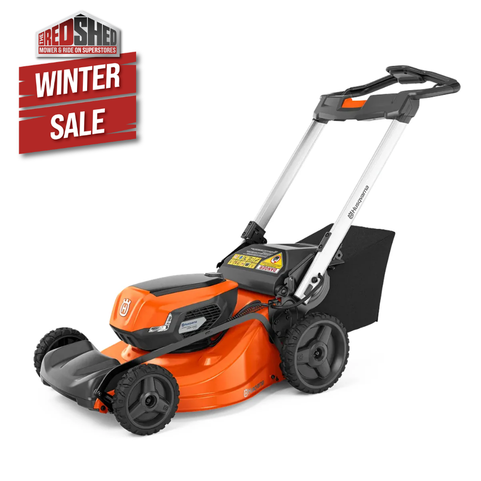 Husqvarna Lawn Xpert™ LE322R with battery and charger