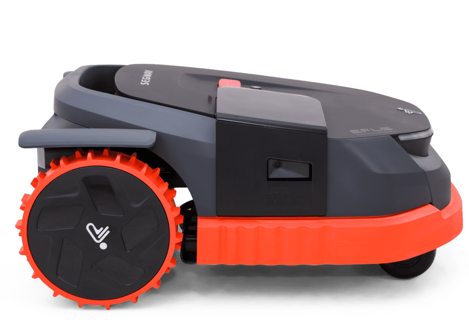 Segway Navimow X390A - Can handle a huge 2.5 acres (roughly 10,000m2) with powerful automation features making the job a breeze.
