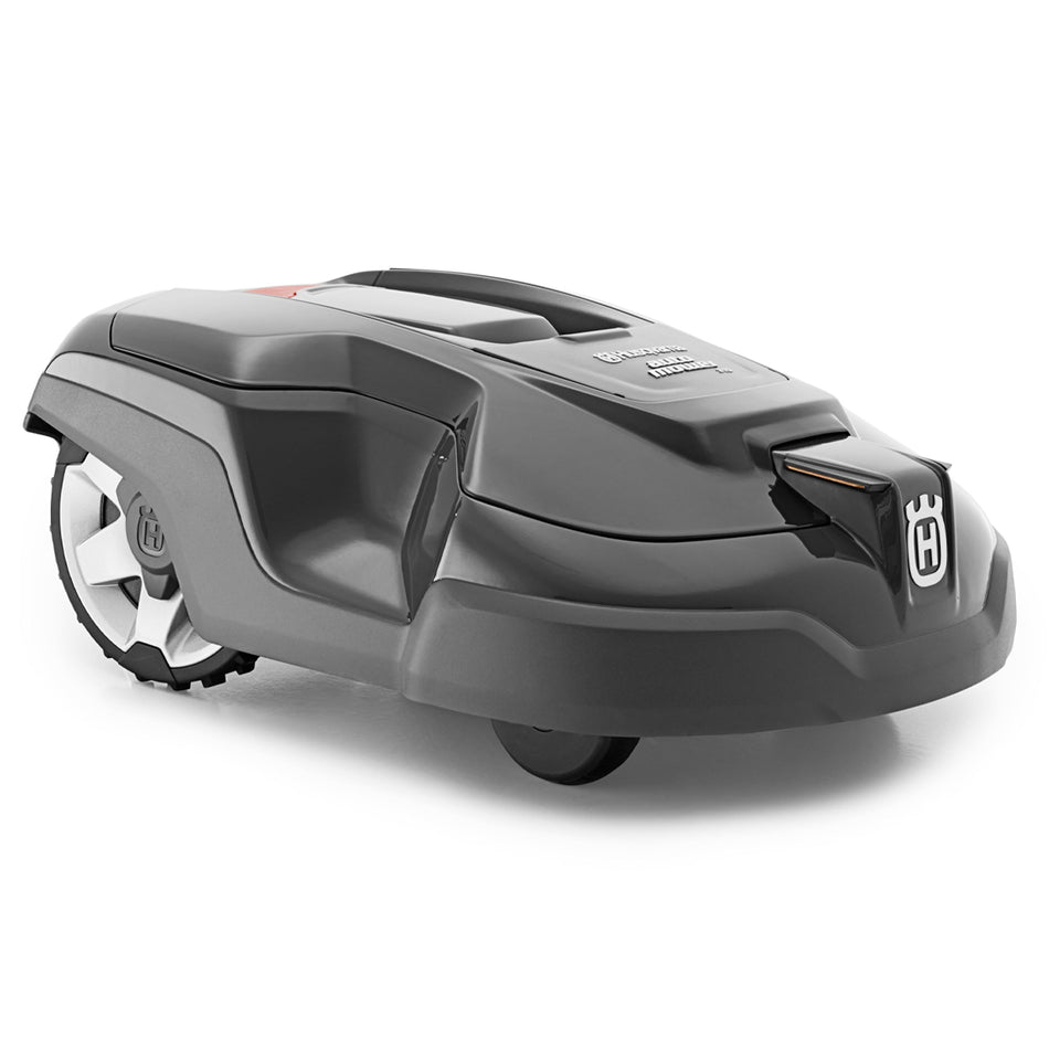 Husqvarna Automower 315 - For lawns up to 1500m² and can also handle slopes with an incline of 22°