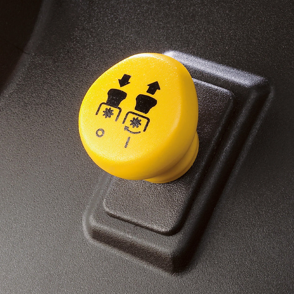 Rover Lawn King 21/42 Ride On Mower - 21.5HP Kawasaki, auto diff lock & 42" deck - FREE $429 TRAILER & $99 SPADE!