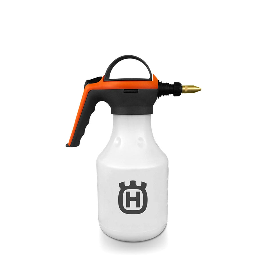 Husqvarna 1.5L Hand-Held Sprayer - All-in-one integrated pump and spray assembly