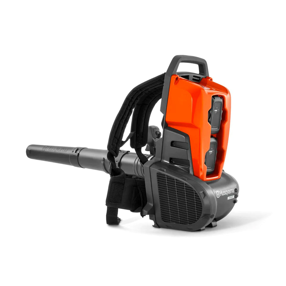 Husqvarna 340iBT Battery Blower - Powerful 36V Backpack blower with 2 battery slots and low noise levels!