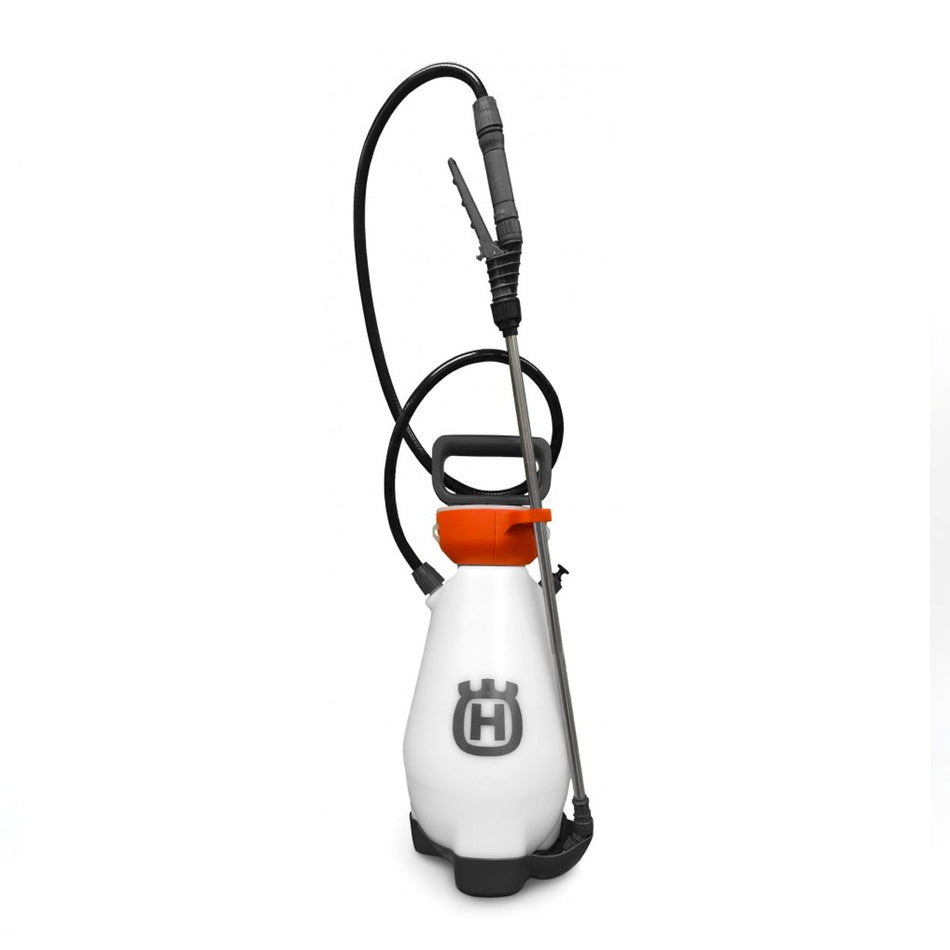 Husqvarna 8L Manual Sprayer - Efficient manual sprayer with durable reinforced PVC hose