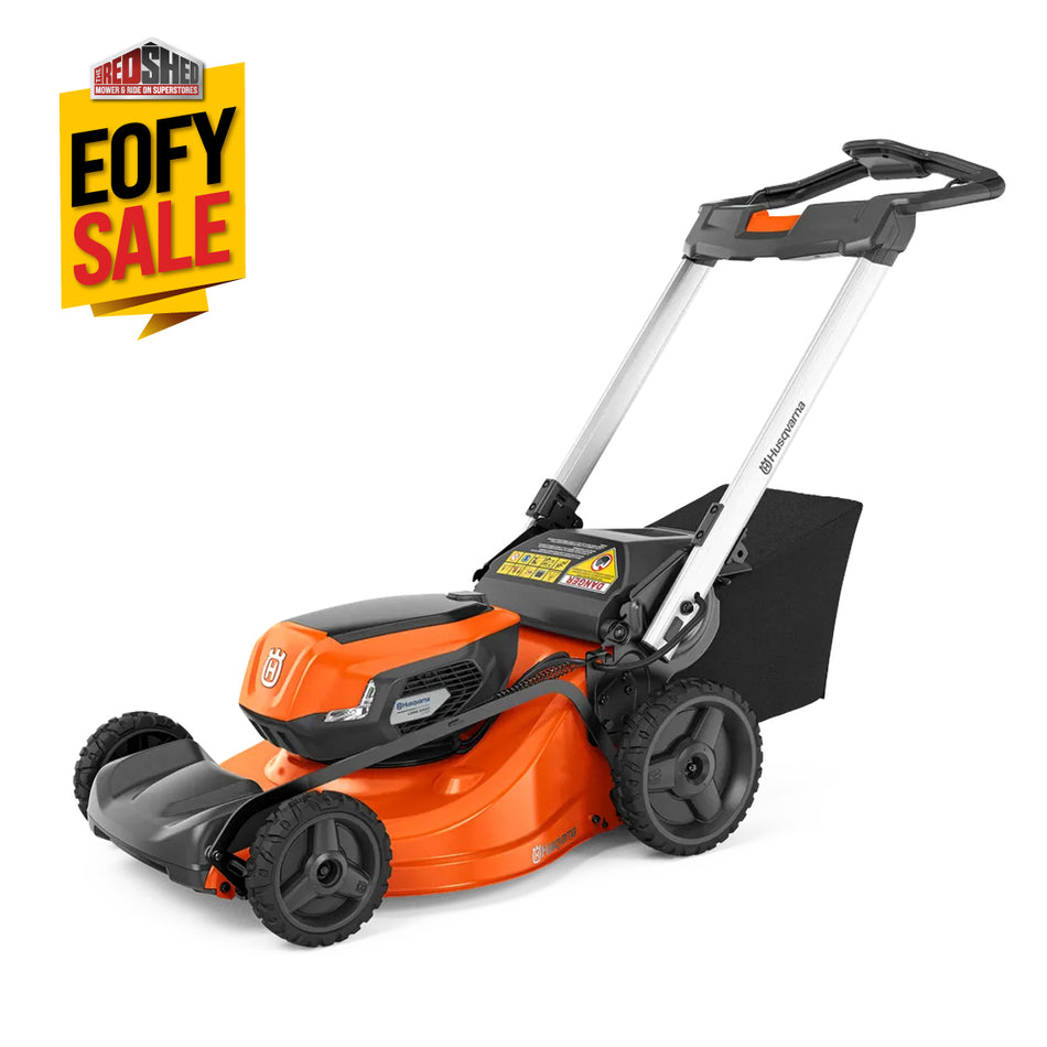 Husqvarna Lawn Xpert™ LE322R with battery and charger