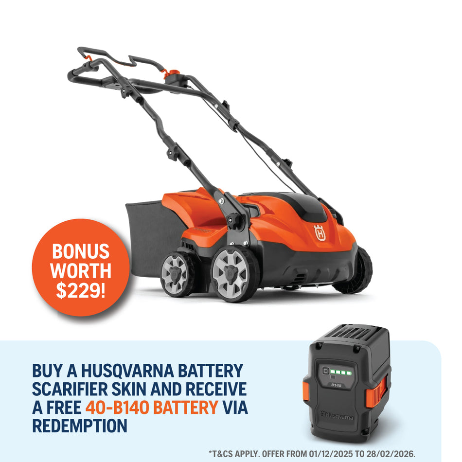 Husqvarna S138i Scarifier - Efficient, battery-powered scarifier with 2-in-1 function.