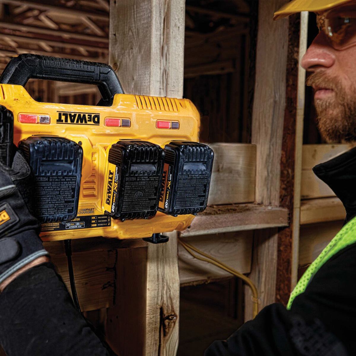 DeWALT-DeWALT 18V XR 4-Port 8A Charger - Multi-voltage charger, fast-charging 4x DeWALT XR batteries simultaneously-Battery Charger-