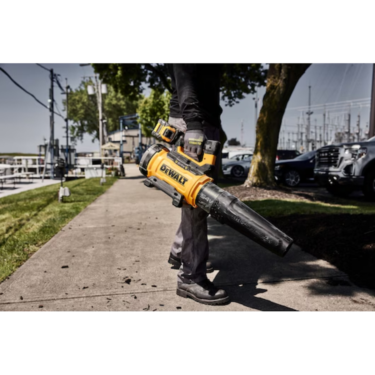 DeWALT-DeWALT 54V XR FLEXVOLT Pro Axial Blower - Features a brushless motor for a quiet operation and an excellent power-to-weight ratio.-Blower-