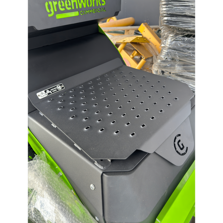 Greenworks-Greenworks CZ32S8X 82V OptimusZ 32" Stand-On Zero Turn Mower (8kWh) [7401207AU] - Commercial 8kWh Stand-On Zero Turn, 5hours runtime, 4G GPS connectivity!-Commercial Zero Turn Mower-