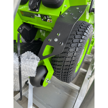 Greenworks-Greenworks CZ32S8X 82V OptimusZ 32" Stand-On Zero Turn Mower (8kWh) [7401207AU] - Commercial 8kWh Stand-On Zero Turn, 5hours runtime, 4G GPS connectivity!-Commercial Zero Turn Mower-