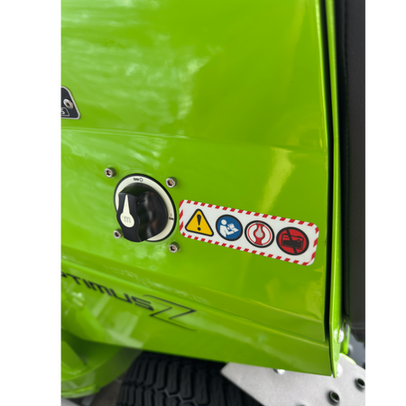 Greenworks-Greenworks CZ32S8X 82V OptimusZ 32" Stand-On Zero Turn Mower (8kWh) [7401207AU] - Commercial 8kWh Stand-On Zero Turn, 5hours runtime, 4G GPS connectivity!-Commercial Zero Turn Mower-
