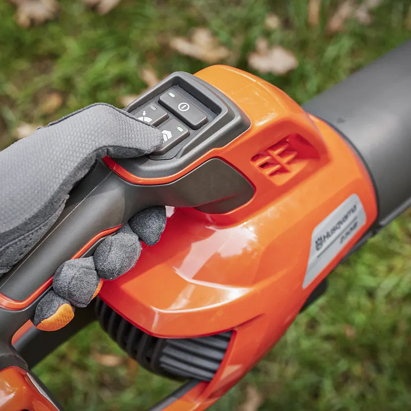 Husqvarna-Husqvarna 230iB Battery Blower - Powerful and easy-to-use blower with cruise control-Blower-