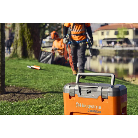 Husqvarna-Husqvarna 40-C1000X4 Mutli-Bay Battery Charger - Efficient and smart high-power charging wherever you want.-Battery Charger-