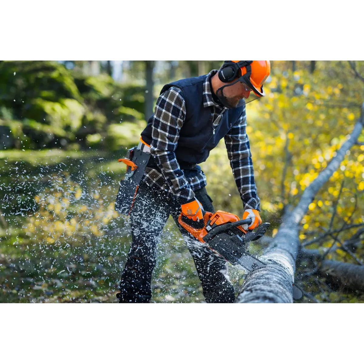 Husqvarna-Husqvarna 445S Chainsaw - Robust and versatile chainsaw with Smart Start®. A cutting experience that lasts.-Chainsaw-