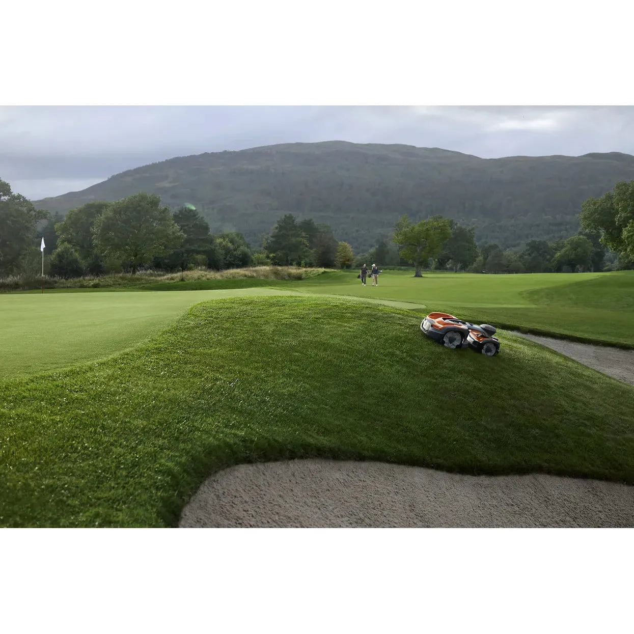 Husqvarna-Husqvarna Automower® 535 AWD EPOS® - Wire free robotic mower with all-wheel-drive for steep slopes up to 70%.-Automower-