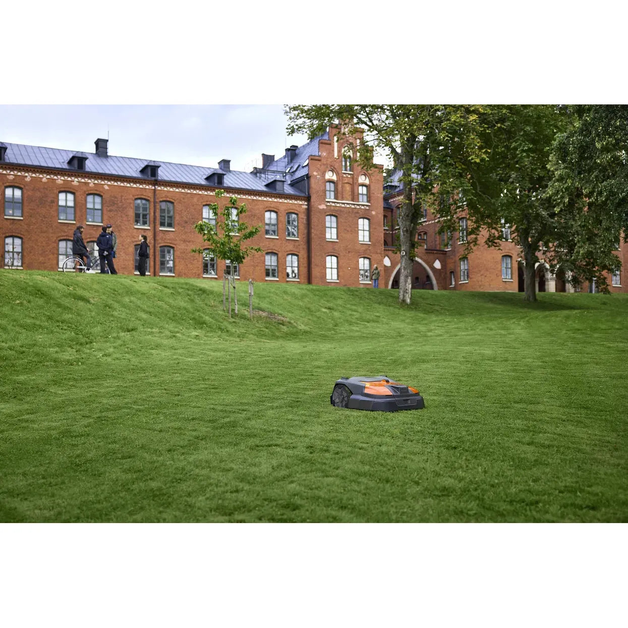 Husqvarna-Husqvarna Automower® 560 EPOS® - Wire free robotic mower for efficient commercial turf care.-Automower-