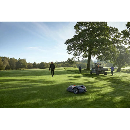 Husqvarna-Husqvarna Automower® 580L EPOS® - Wire free robotic mower for precision mowing of golf courses.-Automower-