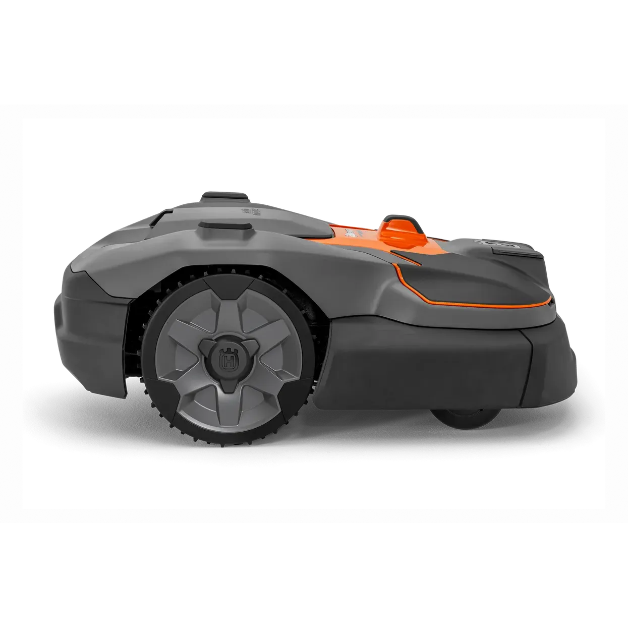 Husqvarna-Husqvarna Automower® 580L EPOS® - Wire free robotic mower for precision mowing of golf courses.-Automower-