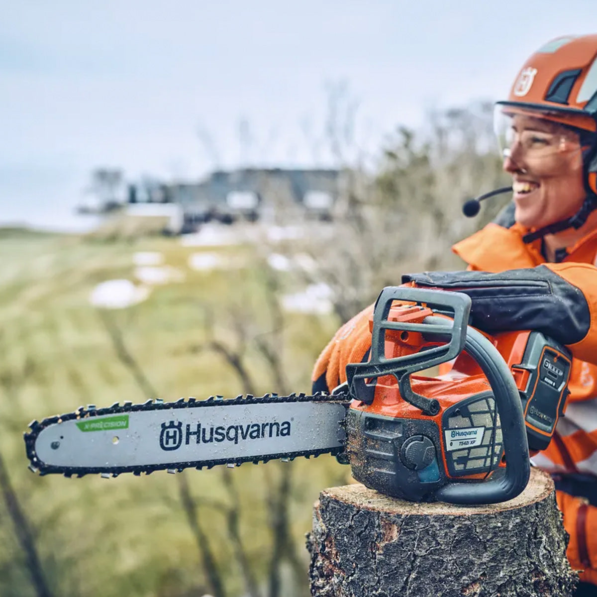 Husqvarna-Husqvarna T542iXP Battery Chainsaw - 12” professional battery chainsaw with brushless motor & mounted spikes-Professional Battery Chainsaw-