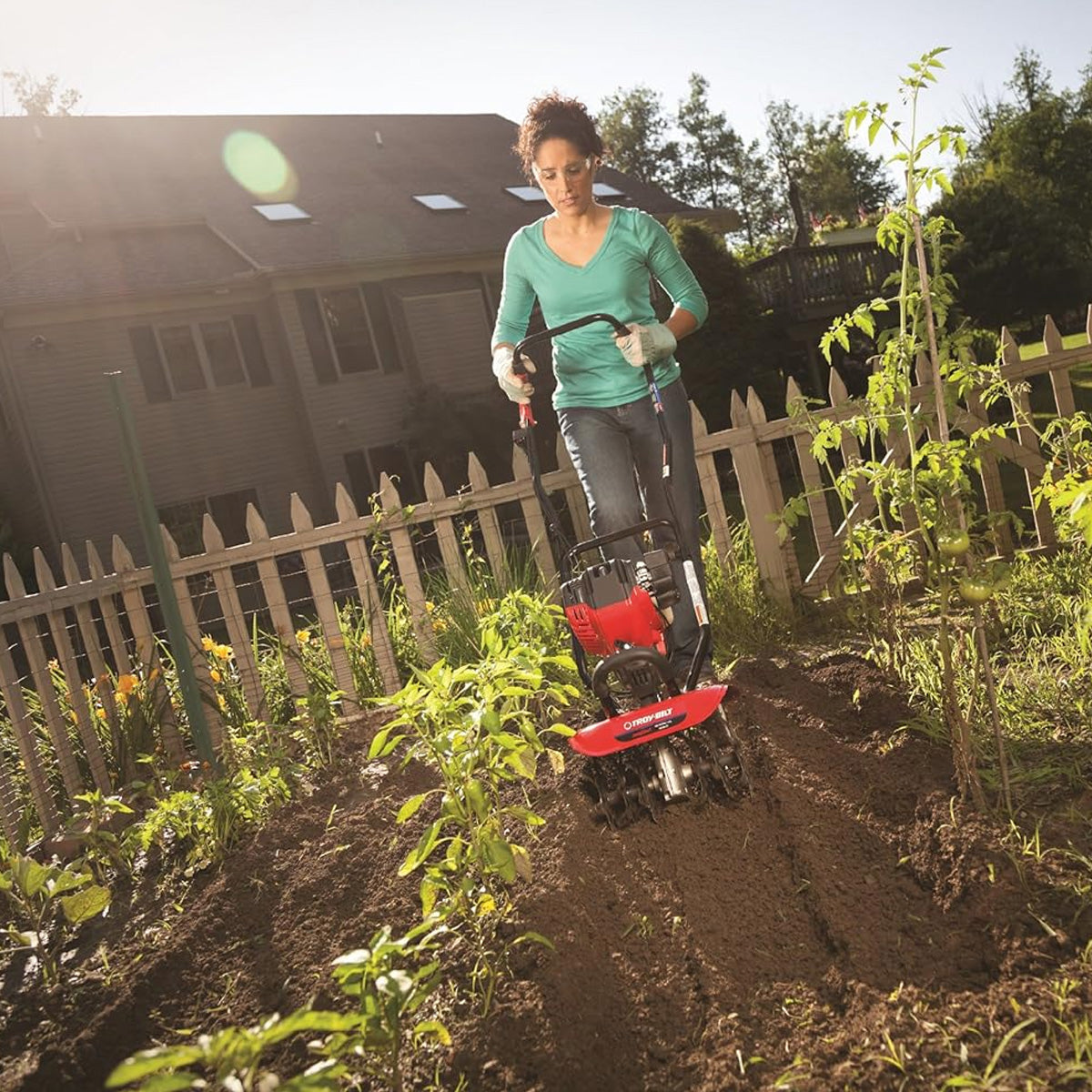 Troy-Bilt-Troy-Bilt Tiller / Cultivator / Edger - Great value cultivator for the home garden. WITH FREE EDGER BLADE!!-Front Tine Tiller Cultivator Edger-